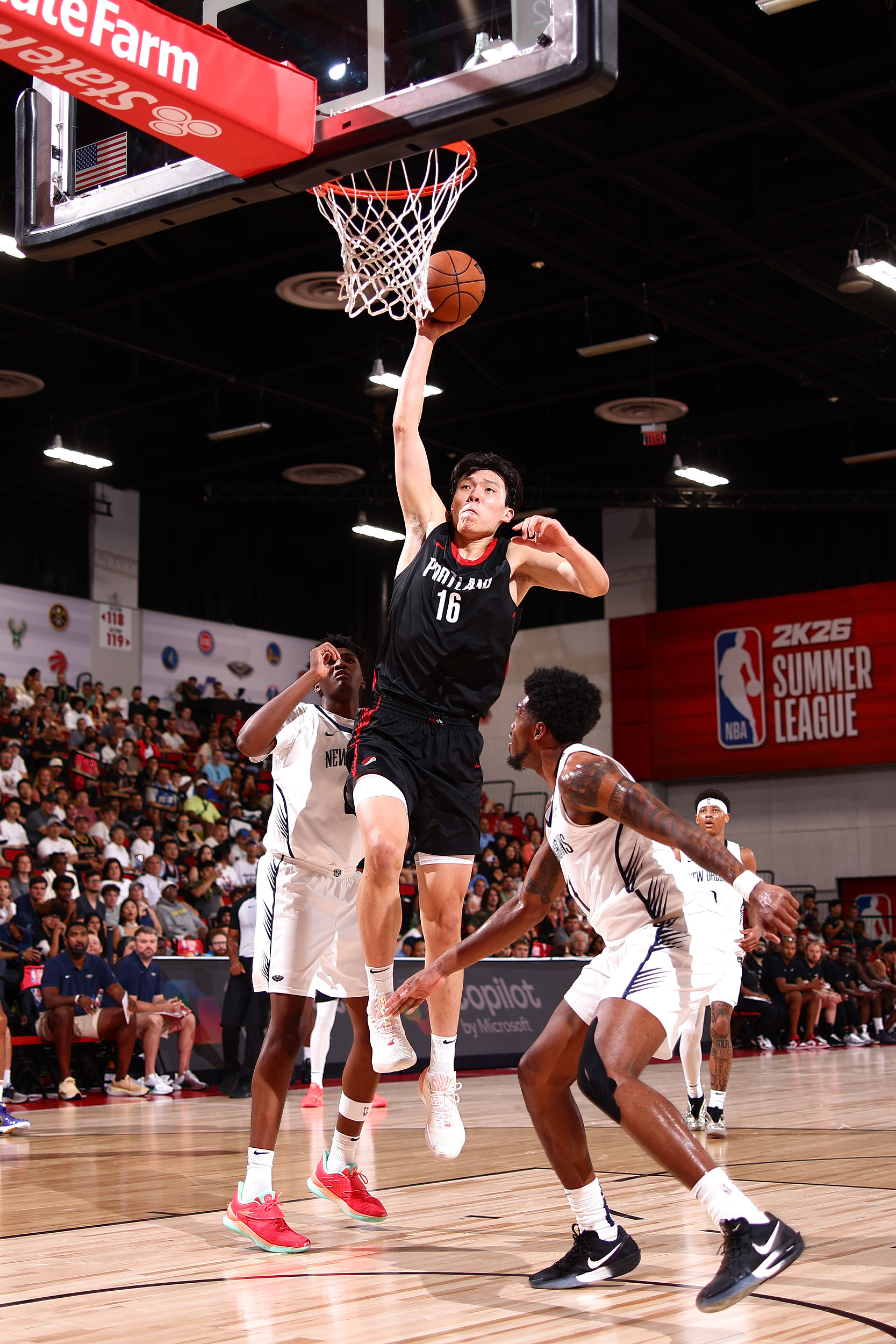 开云下载-🏀火箭夏联背靠背迎战开拓者 杨瀚森带队冲击两连胜